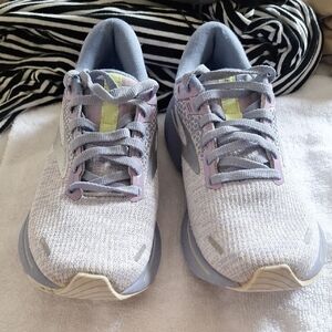 Ost Light Lavender Knit Women's Running Sneakers with Pale Yellow Accent
